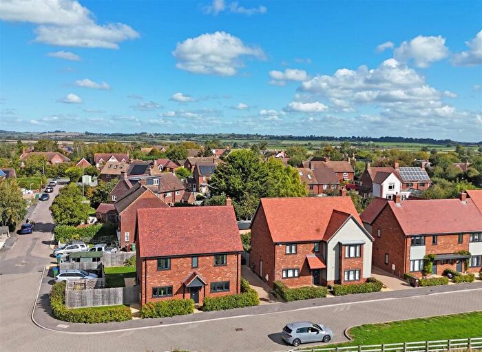 4 Bedroom House For Sale In Stag Row, Shabbington, HP18