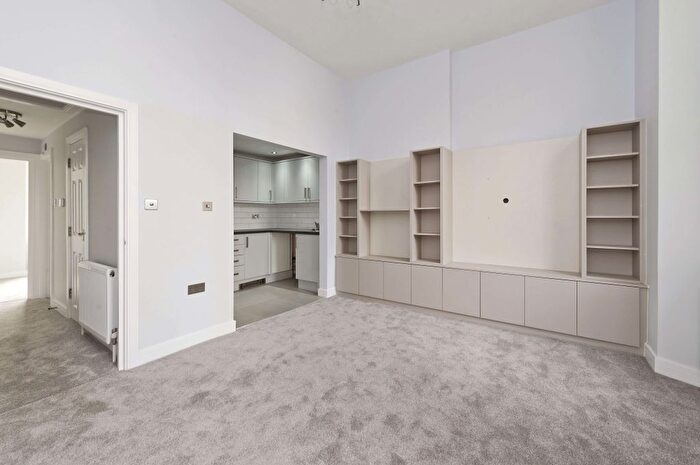 1 Bedroom Flat To Rent In Warwick Avenue, London, W9