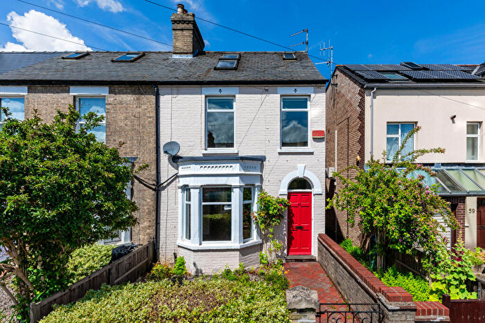 4 Bedroom End Of Terrace House For Sale In Oxford Road, Cambridge, CB4