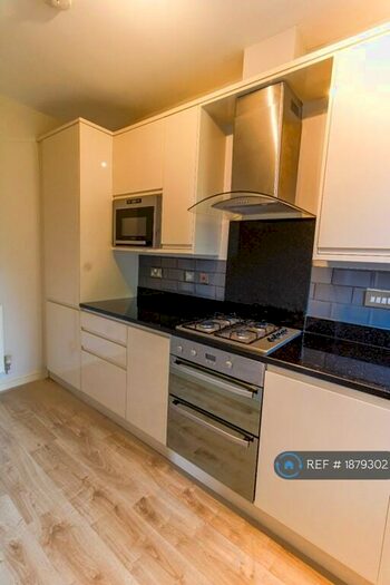 2 Bedroom Flat To Rent In Springhill Court, Bewdley, DY12