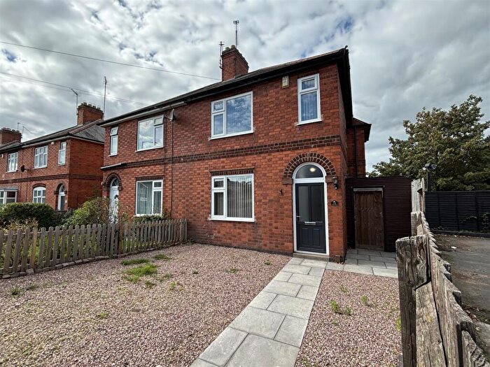 3 Bedroom Semi-Detached House For Sale In Station Road, Glenfield, LE3