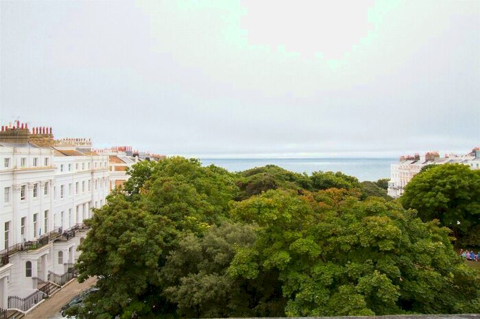 2 Bedroom Flat To Rent In Sussex Square, Brighton, BN2