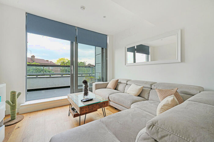 2 Bedroom Flat To Rent In Prebend Street, Angel, N1