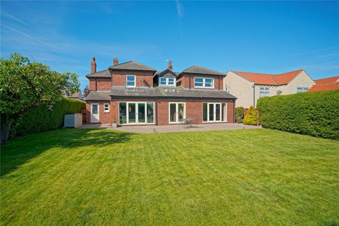 5 Bedroom Detached House For Sale In Main Street, Old Ravenfield, Rotherham, South Yorkshire, S65
