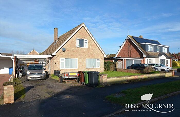 3 Bedroom Detached House For Sale In Fir Tree Drive, West Winch, PE33