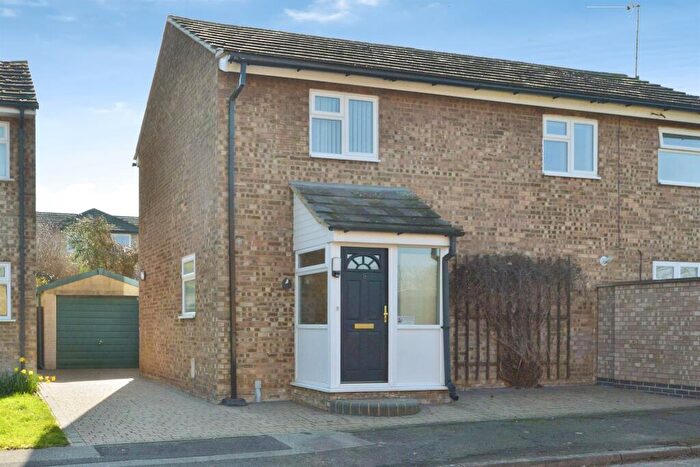 5 Bedroom Detached House For Sale In Ryeland, Stony Stratford, Milton Keynes, MK11