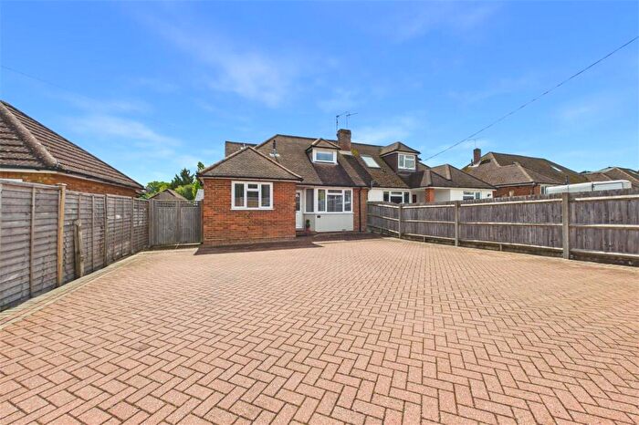 3 Bedroom Semi-Detached House For Sale In Buckskin Lane, Basingstoke, Hampshire, RG22