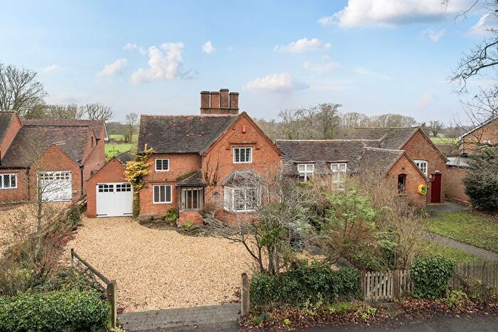 3 Bedroom Detached House To Rent In Charlecote, Warwick, CV35