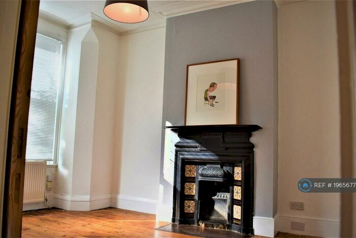 2 Bedroom Flat To Rent In Vartry Road, London, N15