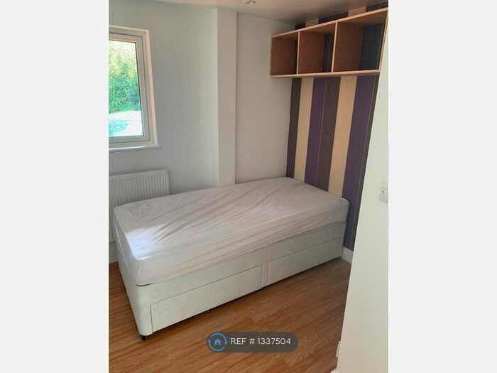 Studio To Rent In Milton Keynes, Milton Keynes, MK6