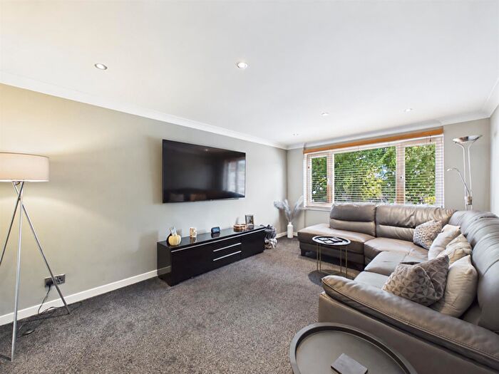 2 Bedroom Flat For Sale In Argyll Road, Perth, PH1
