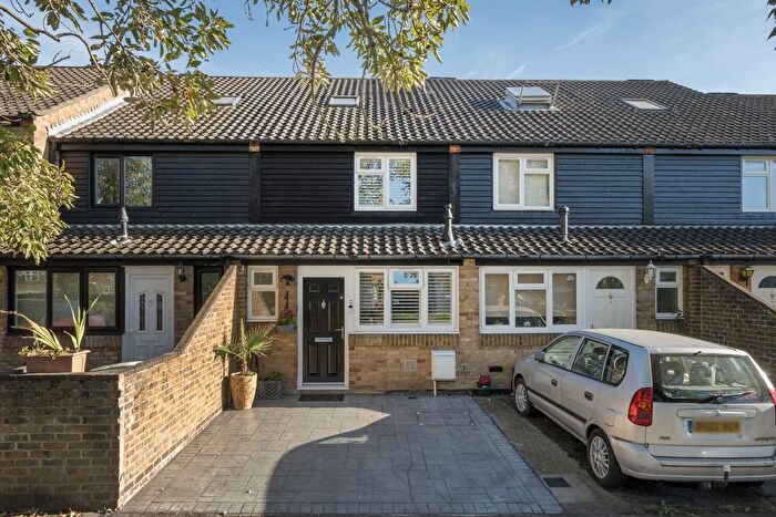 3 Bedroom Terraced House For Sale In Corona Road, Lee, SE12