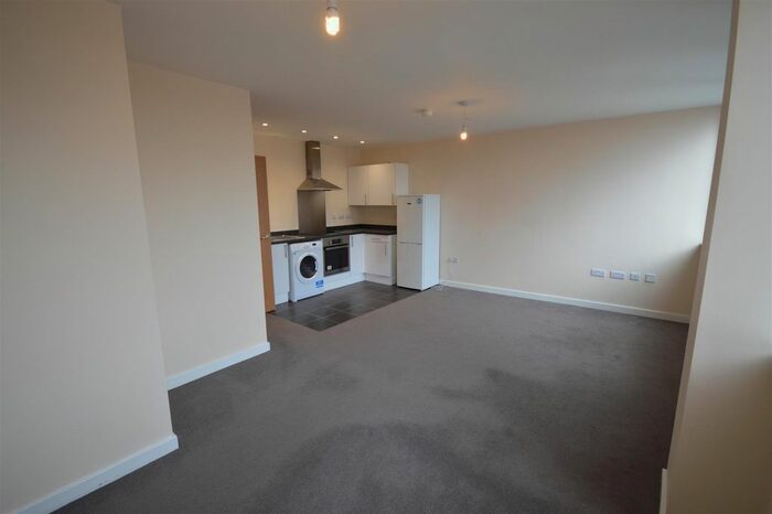 Studio To Rent In St. Georges Retail Park, St. Georges Way, Leicester, LE1