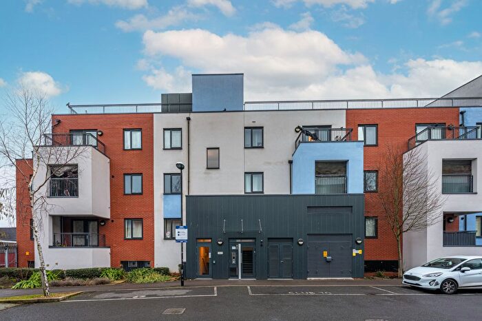 1 Bedroom Flat For Sale In Southall, UB2