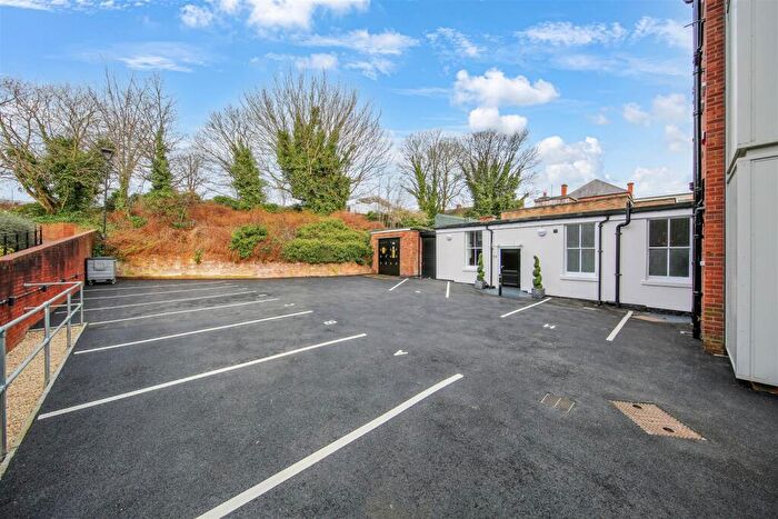 2 Bedroom Apartment To Rent In Apartment, New Square, Chesterfield, Derbyshire, S40