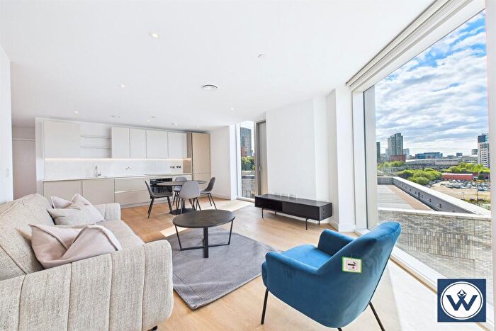 2 Bedroom Apartment To Rent In Park View, Dantzic Street, M4