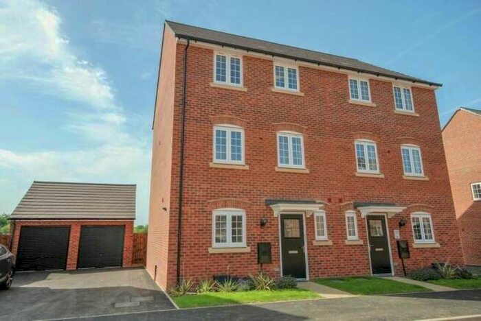 4 Bedroom House To Rent In Trussell Way, Cawston, Rugby, Warwickshire, CV22
