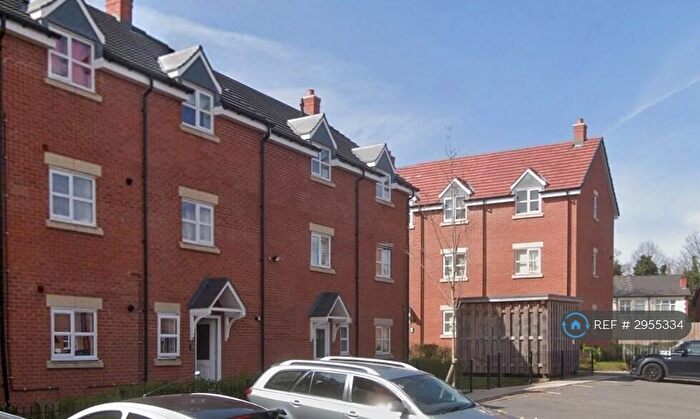 2 Bedroom Flat To Rent In Darley Court, Birmingham, B29