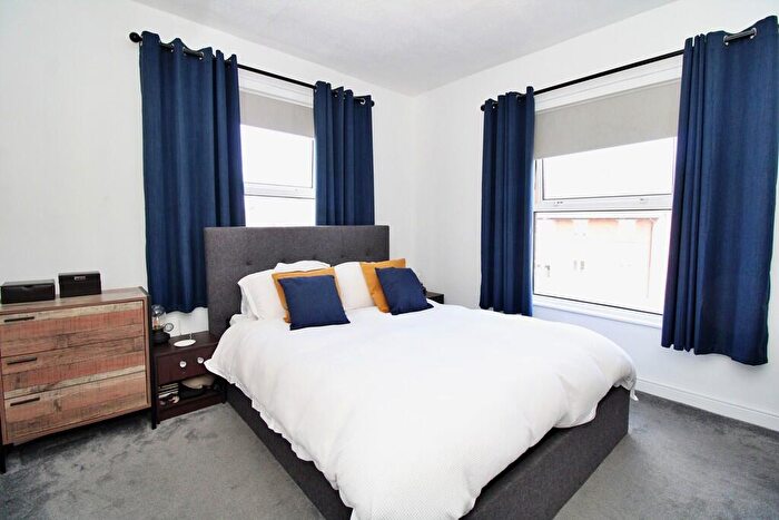 2 Bedroom End Of Terrace House For Sale In Arnold Street, Rugby, CV21
