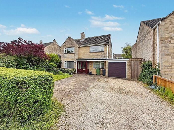3 Bedroom Detached House For Sale In Sams Lane, Blunsdon, Swindon, SN26