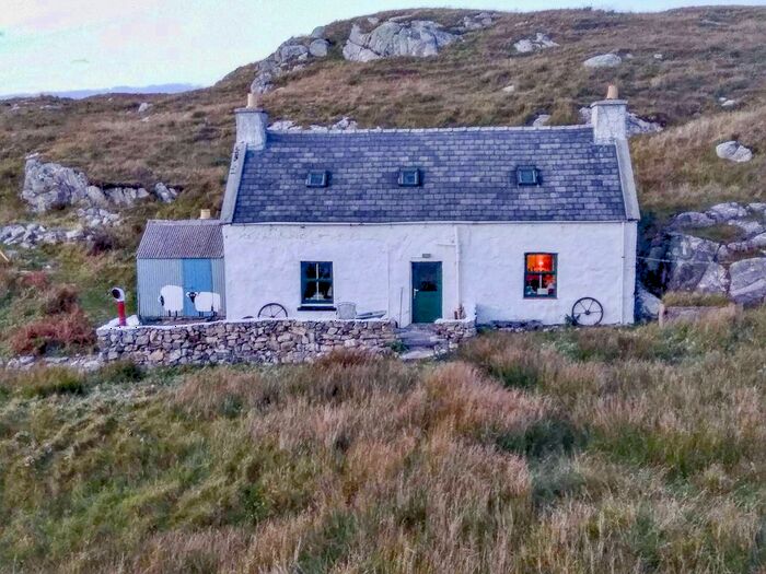 2 Bedroom Cottage For Sale In Ardnakille, Isle Of Scalpay, HS4