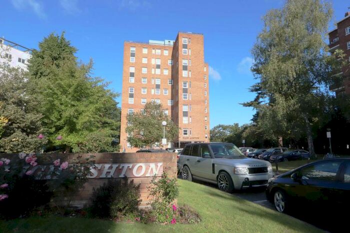 2 Bedroom Flat To Rent In Kingston Hill, Kingston Upon Thames, KT2