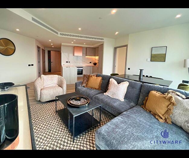 3 Bedroom Apartment To Rent In Aspen Apartment, E14