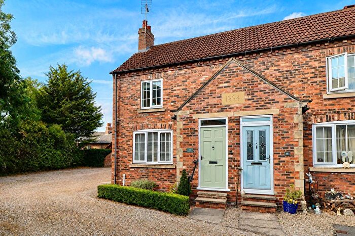 2 Bedroom End Terrace House For Sale In Orchard Cottages, Dunnington, YO19