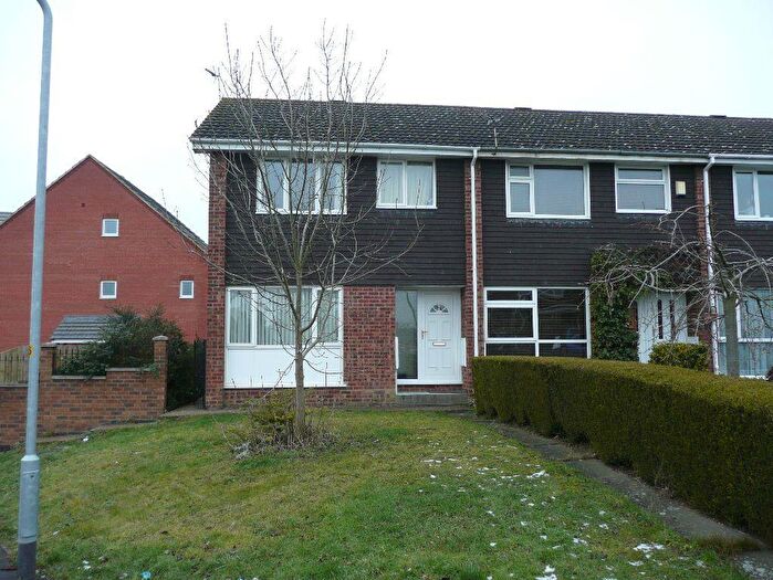 3 Bedroom Semi Detached House To Rent In Dando Close, Wollaston, NN29