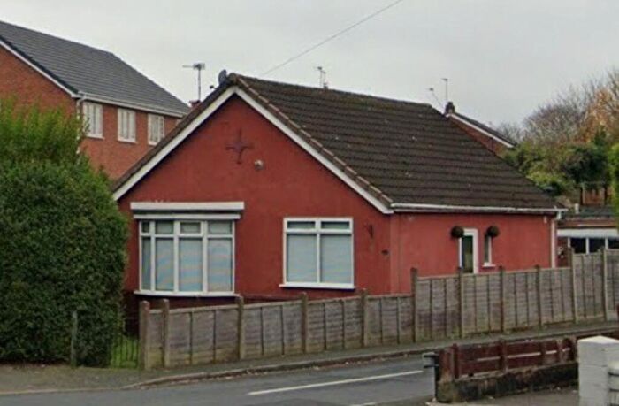 2 Bedroom Detached Bungalow For Sale In Bilston Road, Tipton, DY4