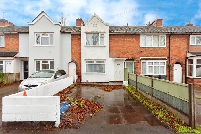 2 Bedroom Terraced House For Sale In Lyncroft Road, Birmingham, B11