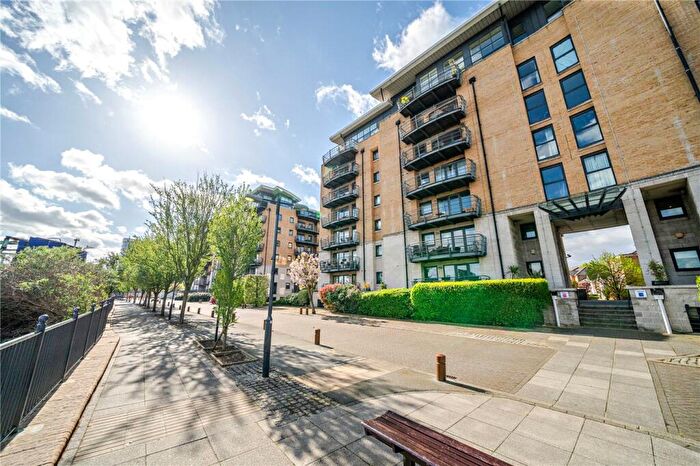 2 Bedroom Apartment For Sale In Thistley Court, Glaisher Street, Deptford, London, SE8