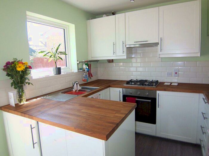 4 Bedroom House To Rent In Kingsbridge Road, Morden, SM4