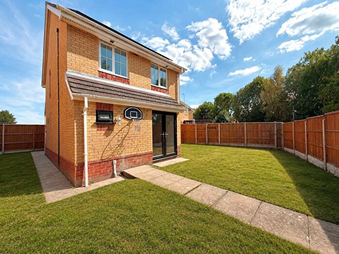 3 Bedroom Detached House For Sale In Farriers Way, Priory Meadows, LU5