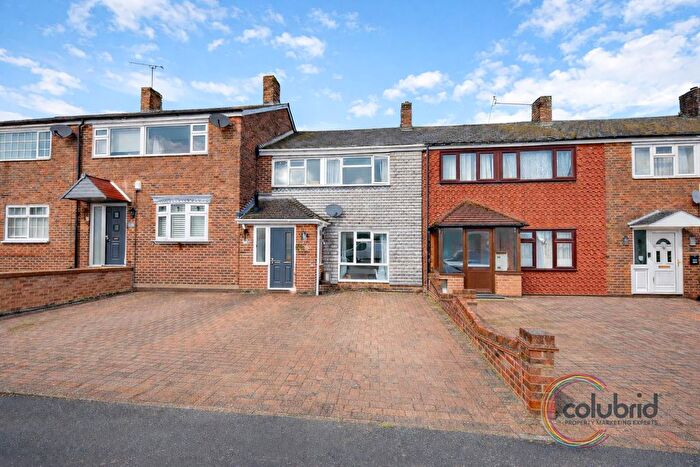 3 Bedroom Terraced House For Sale In Great Mistley, Basildon, SS16