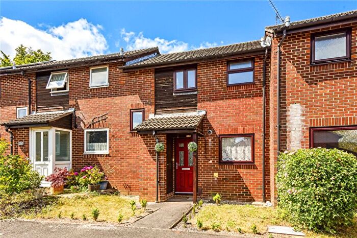 2 Bedroom Terraced House For Sale In Falcon View, Winchester, SO22
