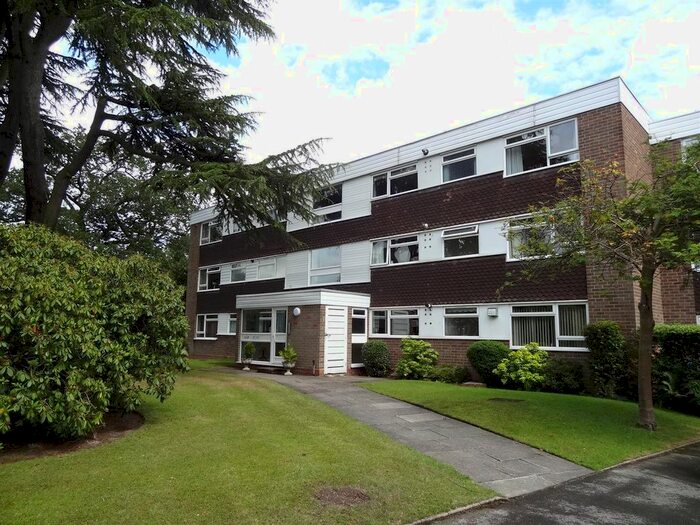 2 Bedroom Flat To Rent In Blossomfield Road, Solihull, B91
