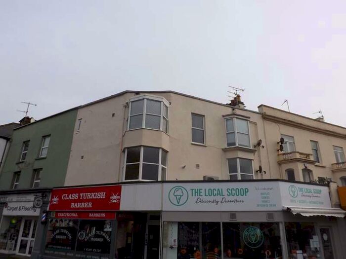 2 Bedroom Flat To Rent In Piermont Place, Dawlish, EX7