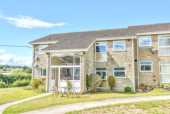 1 Bedroom Flat For Sale In Hopton Road, Cam, Dursley, GL11