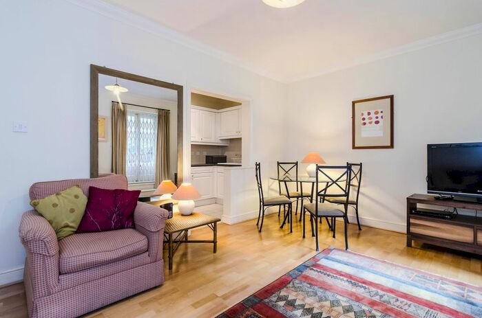 1 Bedroom Flat To Rent In Folgate Street, London, E1