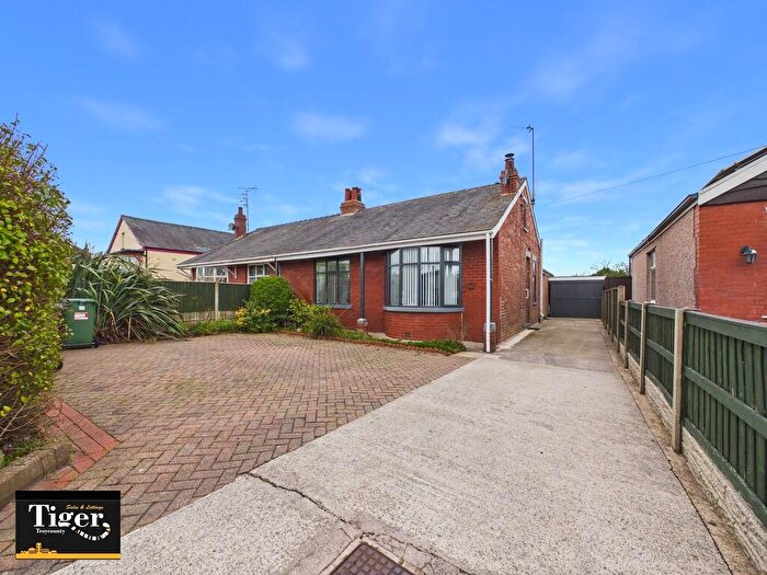 2 Bedroom Semi-Detached Bungalow For Sale In Blackpool Old Road, Highfurlong, FY3