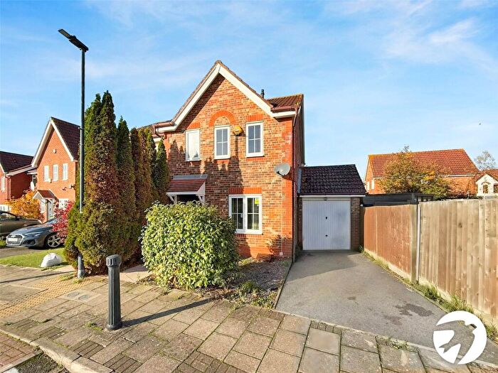 3 Bedroom Semi Detached House To Rent In Hither Farm Road, Kidbrooke, London, SE3