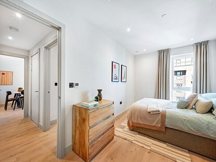 2 Bedroom Apartment To Rent In The Draper, Caversham Rd, NW9