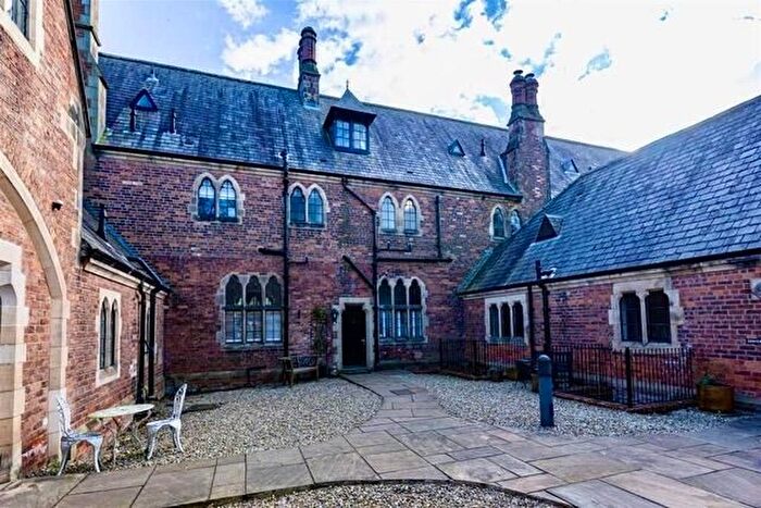 5 Bedroom Terraced House For Sale In St. Clare's Court, Darlington, DL3