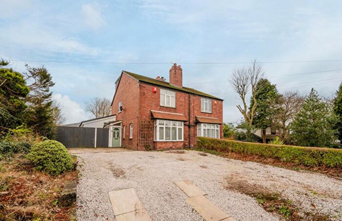 4 Bedroom Semi-Detached House For Sale In Wigan Road, Westhead, L40