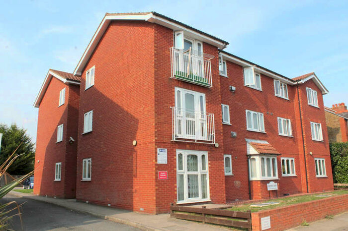 1 Bedroom Flat To Rent In Chiltern Court Buckingham Road, Harrow, HA1