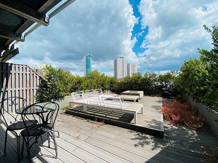 3 Bedroom Apartment To Rent In Royal Arch Apartments, The Mailbox, Wharfside Street, Birmingham, B1