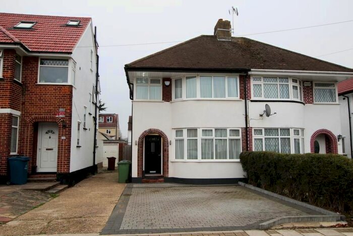 3 Bedroom Semi-Detached House To Rent In Mountbel Road, Stanmore, Harrow HA7