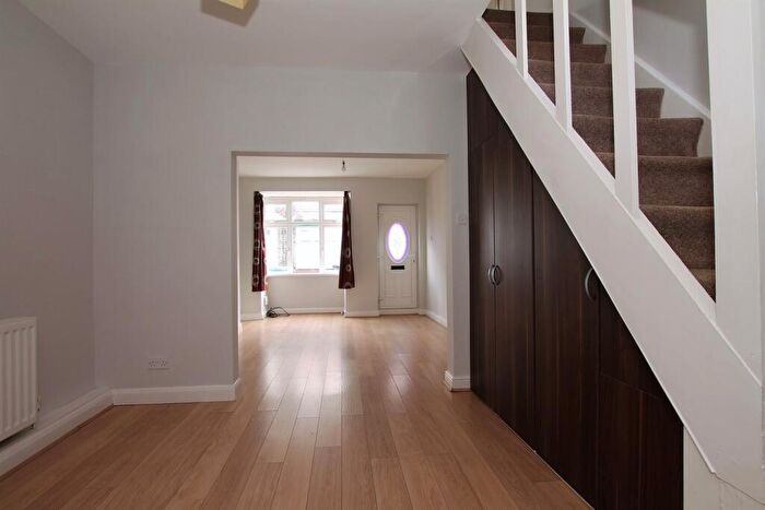 2 Bedroom Detached House To Rent In Chester Avenue, HU5