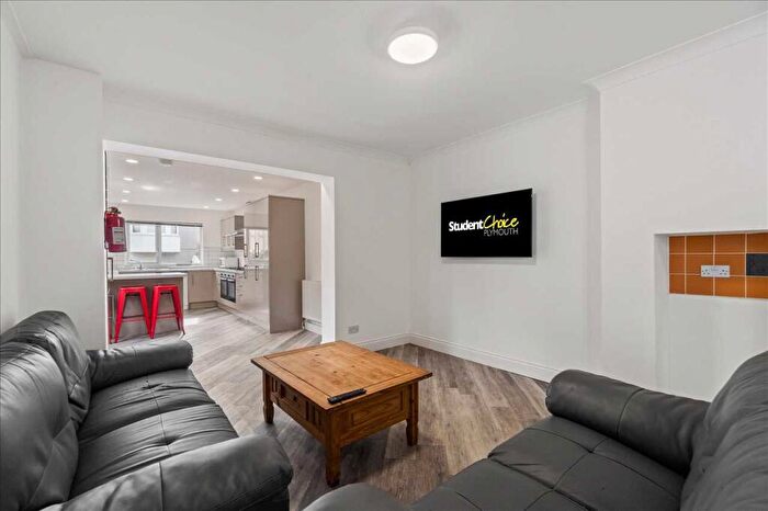8 Bedroom Terraced House To Rent In Maple Grove, Plymouth, PL4